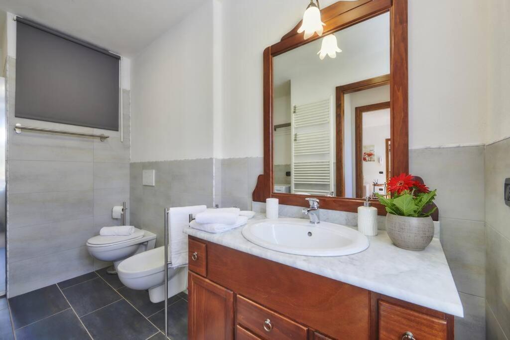 Casa Ducale Como Lake View マンデッロ・デル・ラーリオ エクステリア 写真