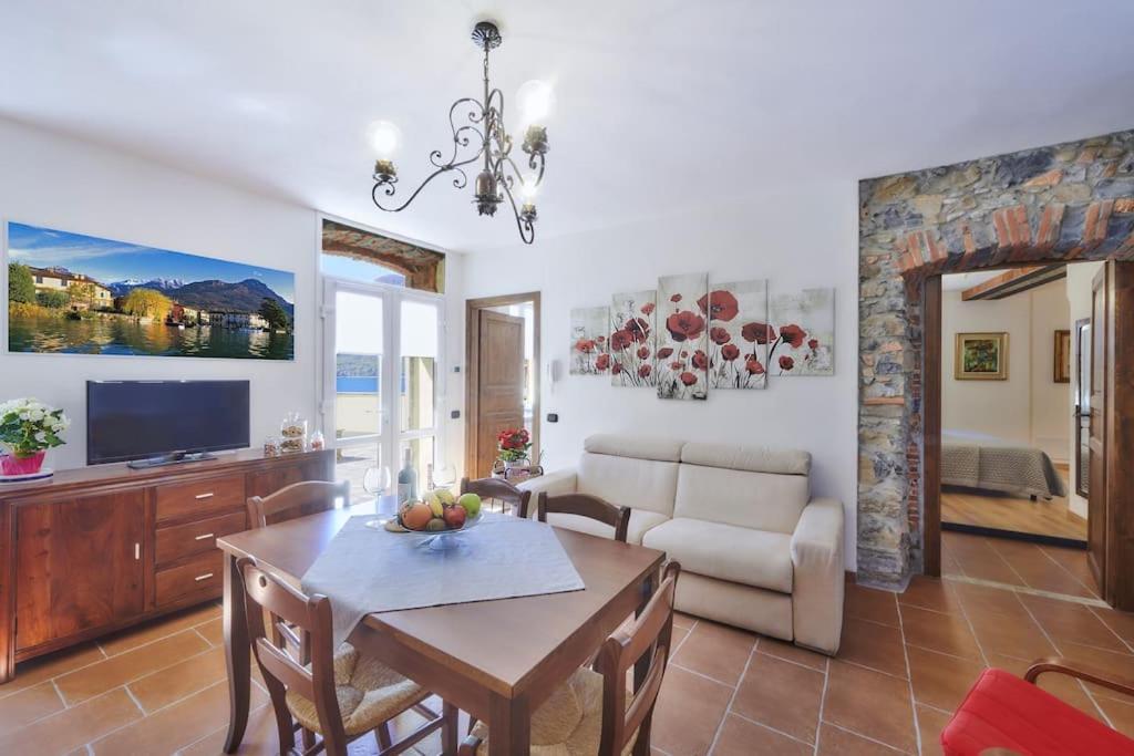 Casa Ducale Como Lake View マンデッロ・デル・ラーリオ エクステリア 写真