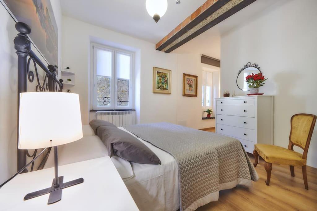 Casa Ducale Como Lake View マンデッロ・デル・ラーリオ エクステリア 写真